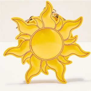 🌻👸🌻 BATH AND BODY WORKS RAPUNZEL SUN COIN PURSE  🌻👸🌻 NWT 🌻👸🌻